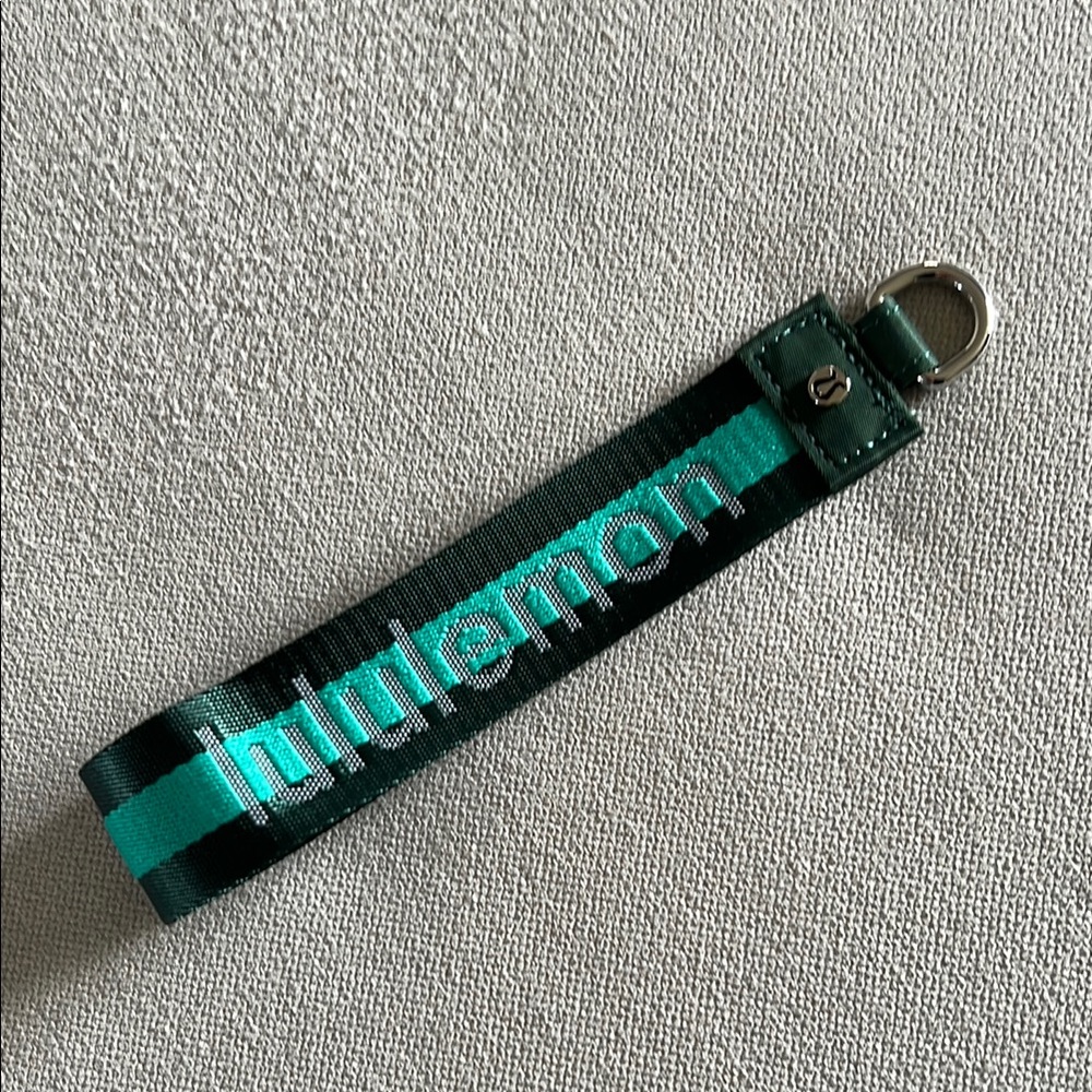 NWOT Lululemon Short Never Lost Keychain in Forest Green and Grey Wordmark